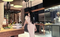 迈开腿让学长尝尝你的草莓是什么